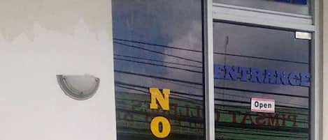 Entrée de l’hébergement