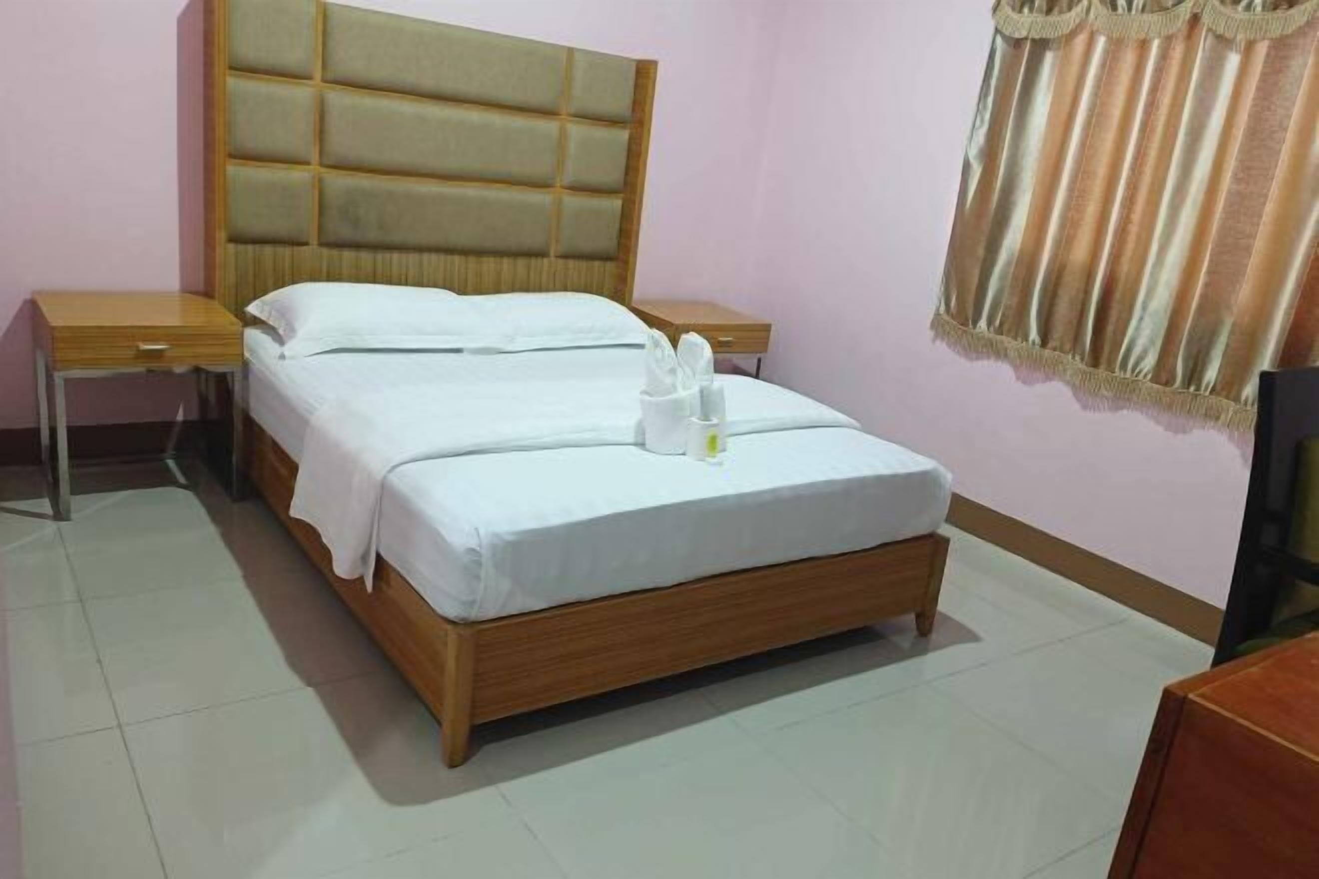 Schreibtisch, Bettwäsche