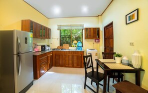 Private kitchen - Ko-Beauty Pool Villa (Choeng Thale)