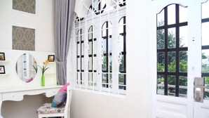 Habitación doble, balcón | Servicios de la habitación