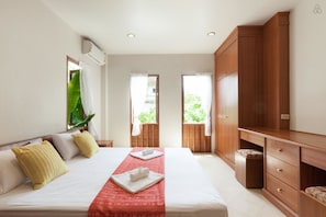 Villa, 2 Schlafzimmer | 2 Schlafzimmer, Zimmersafe, Schreibtisch, Bügeleisen/Bügelbrett