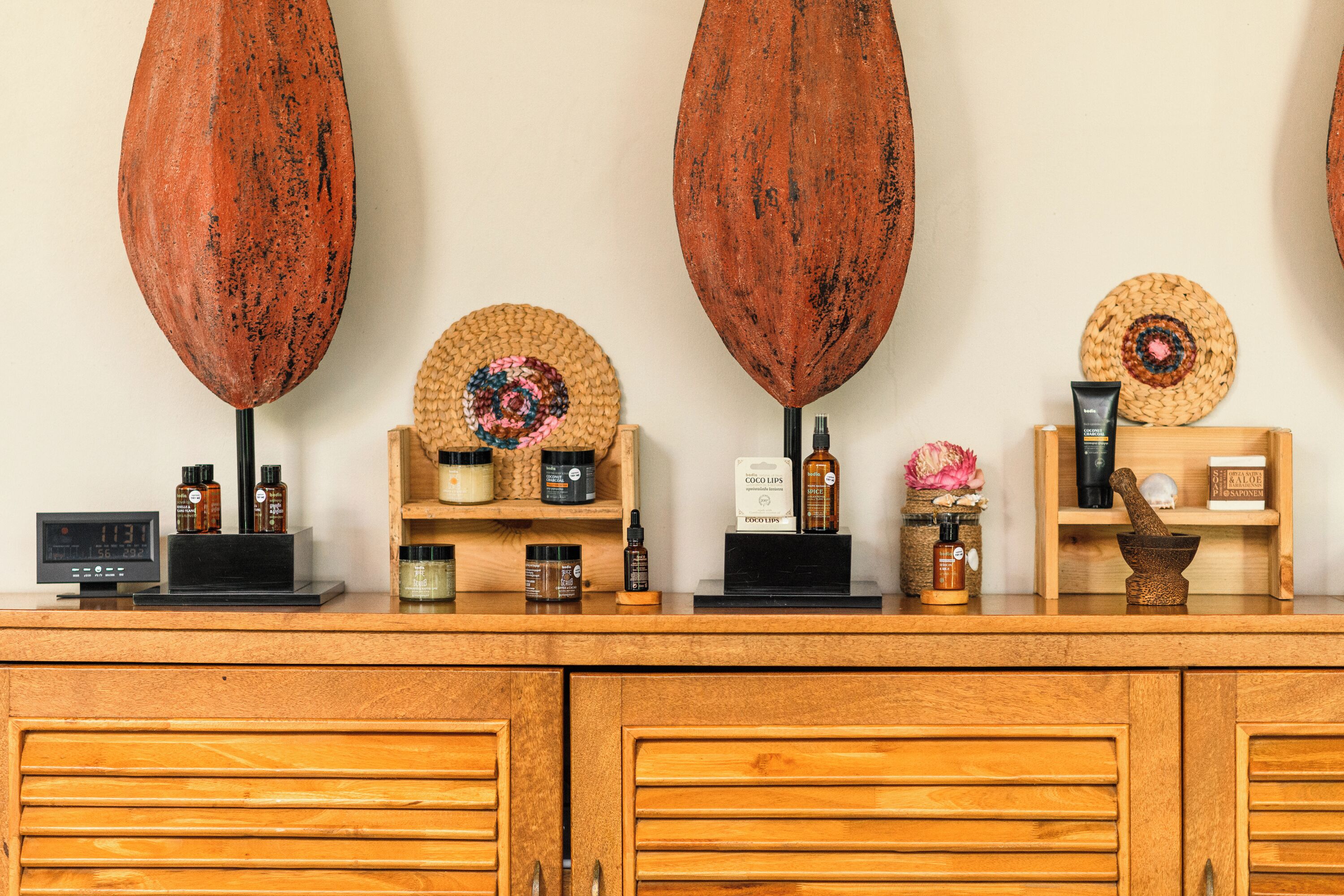 couples treatment room(s), hot tub, steam room, body treatments