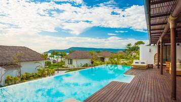 2 Bedrooms Oceanview Pool Villa | Ausblick vom Zimmer