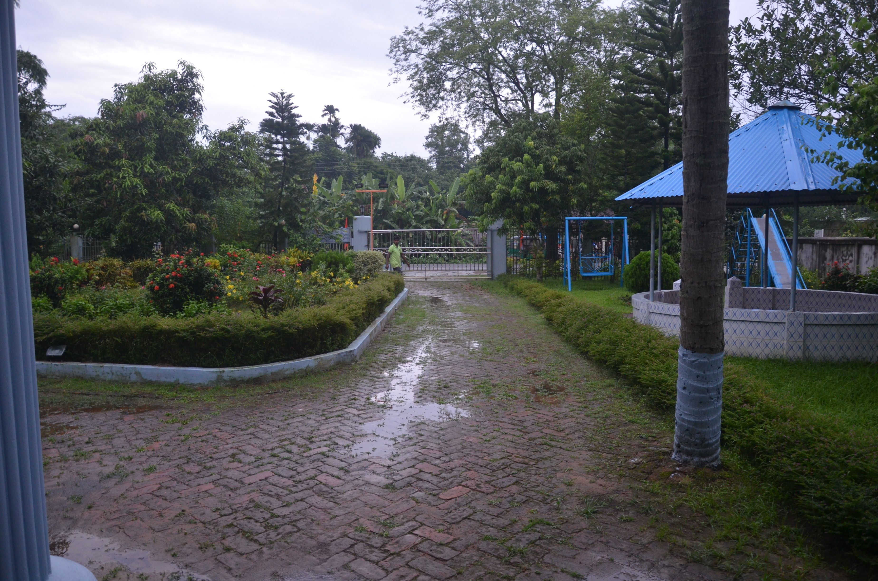 Pintu masuk hartanah