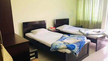 Deluxe Twin Room | Free WiFi, bed sheets