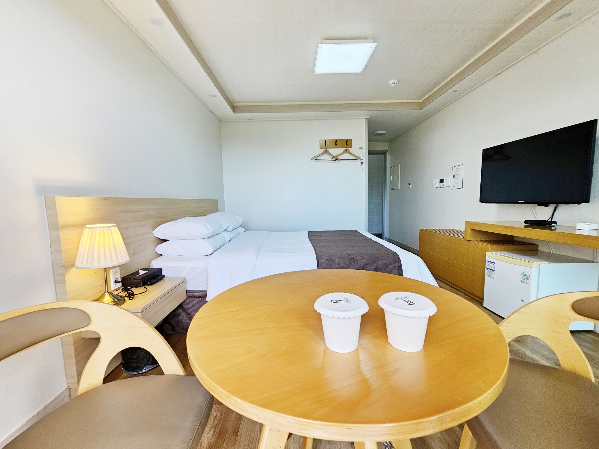 Standard Room | Blackout drapes, WiFi (free)