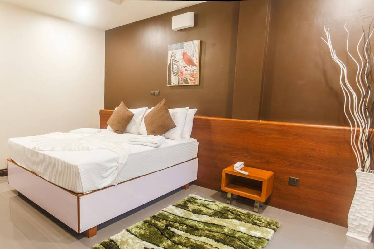 Executive Suite