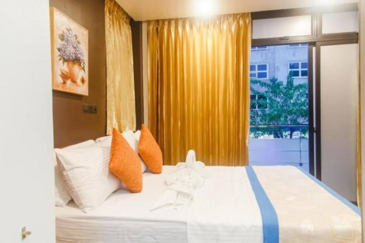 Business Double Room, 1 Queen Bed, City View | View from room