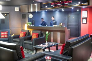 Lobby - HM Suites & Studios Bangalore (Bengaluru)