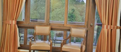 Skrivbord, extrasÀngar och gratis wi-fi