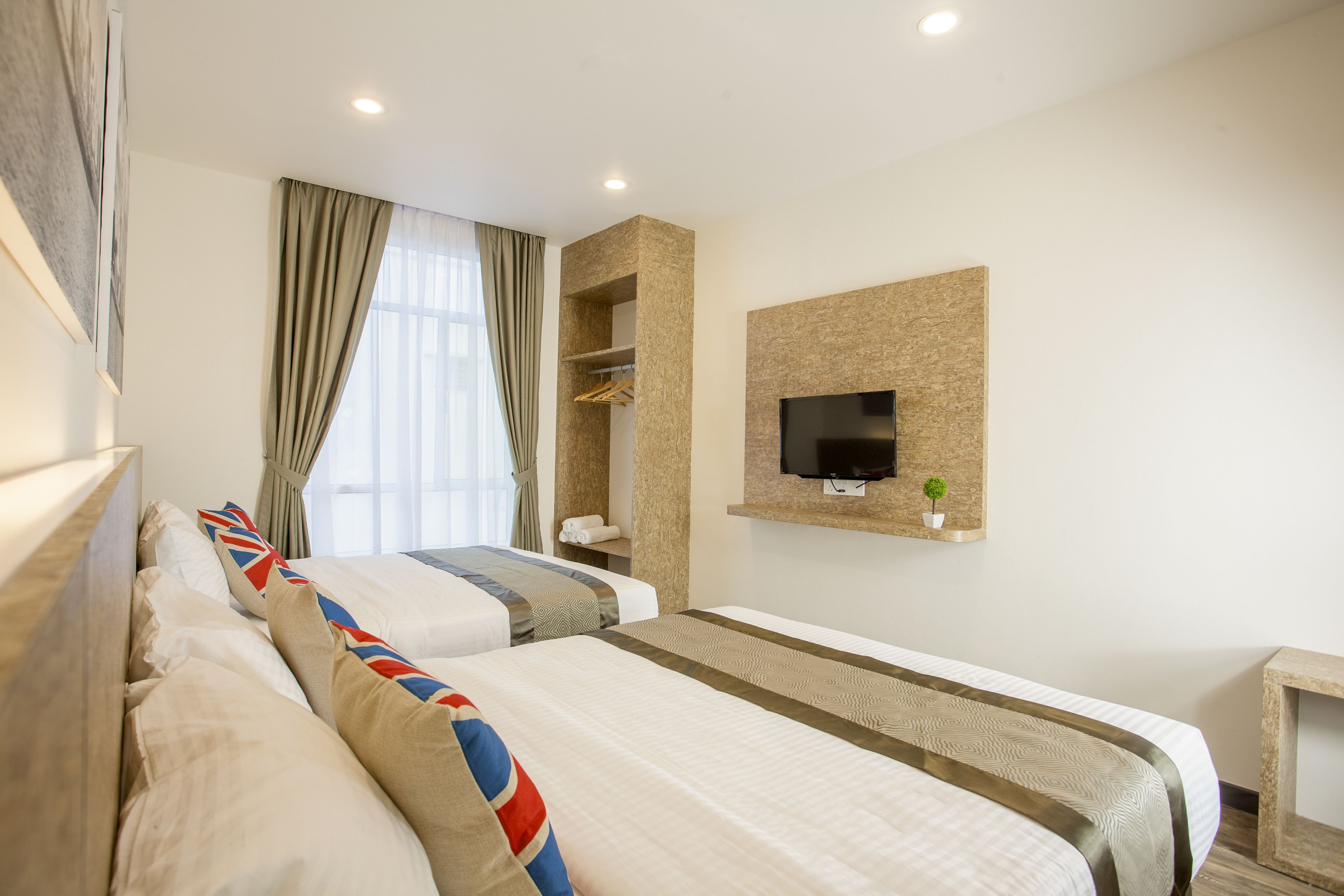 deluxe family room | premium bedding, iron/ironing board, free wifi, bed sheets