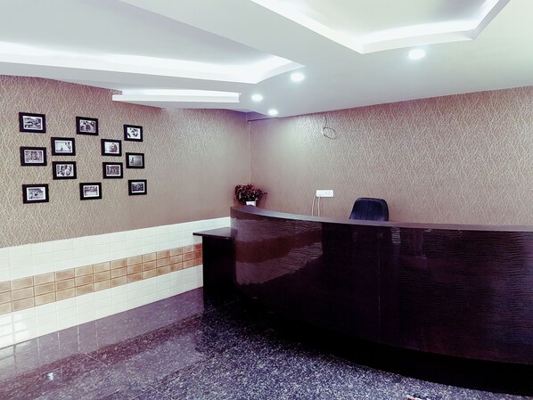 Reception - Hotel Turista (Bengaluru)
