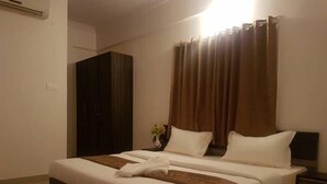 Room - Hotel Turista (Bengaluru)
