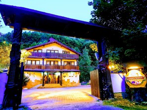 Front of property - Casa Octavian (Sucevita)