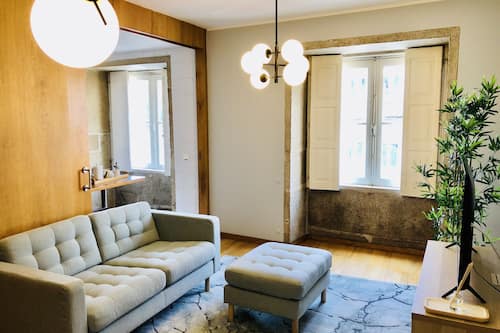 Triplex 2 Bedrooms Apartament with City View | Zona de estar | Televisión de 32 pulgadas con canales por cable