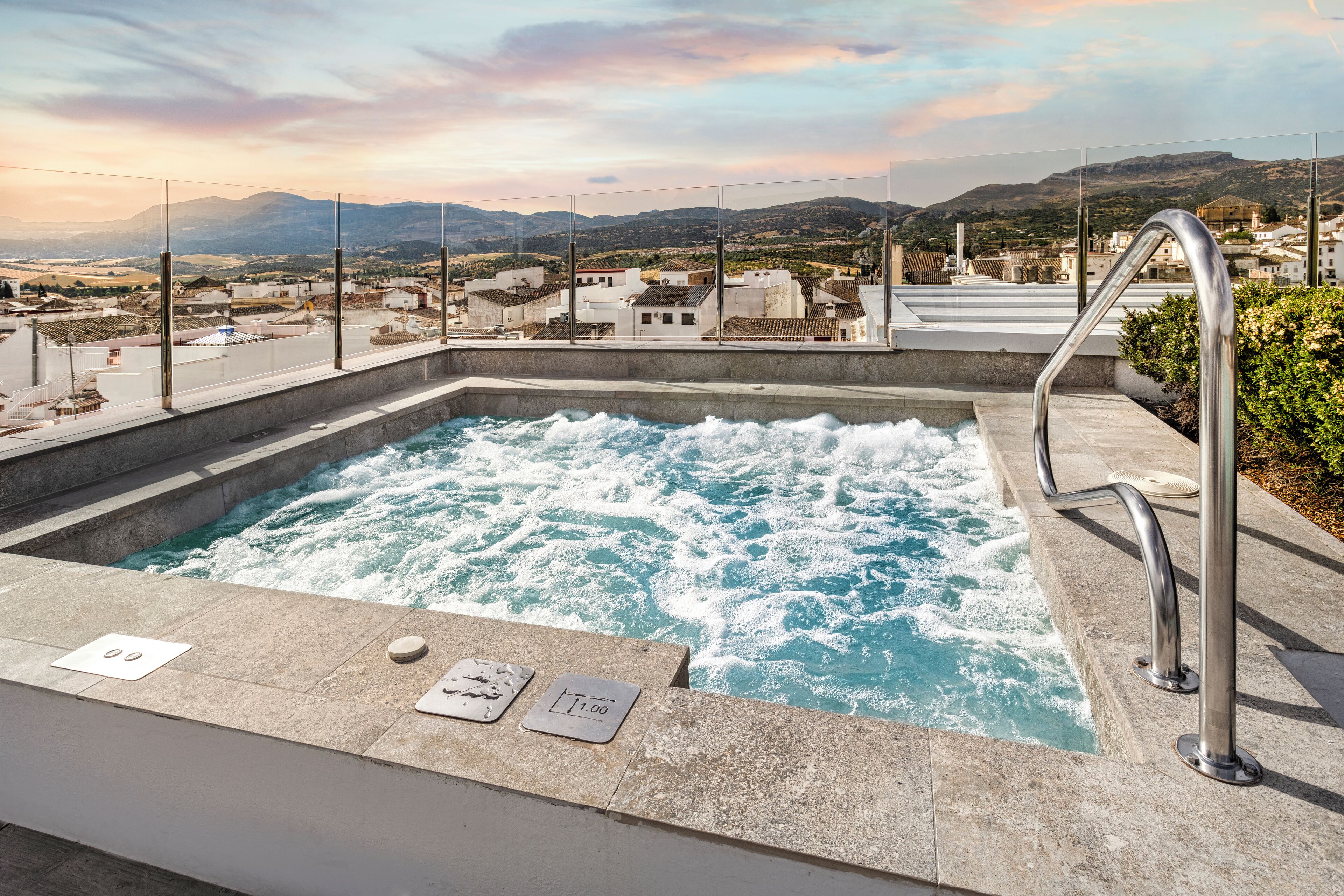 Indoor pool, outdoor pool