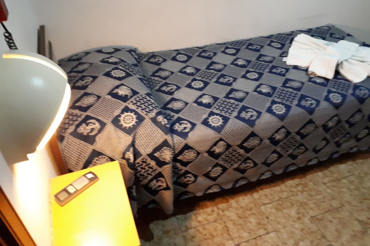 In-room safe, cribs/infant beds, free WiFi