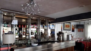 酒吧（店内）