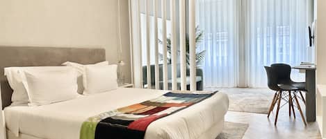 City-Studio (Capela 1) | Individuell dekoriert, individuell eingerichtet, Bügeleisen/Bügelbrett