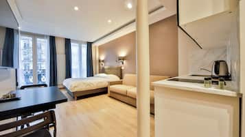 Studio, Private Bathroom (203) | 1 bedroom, free WiFi, bed sheets