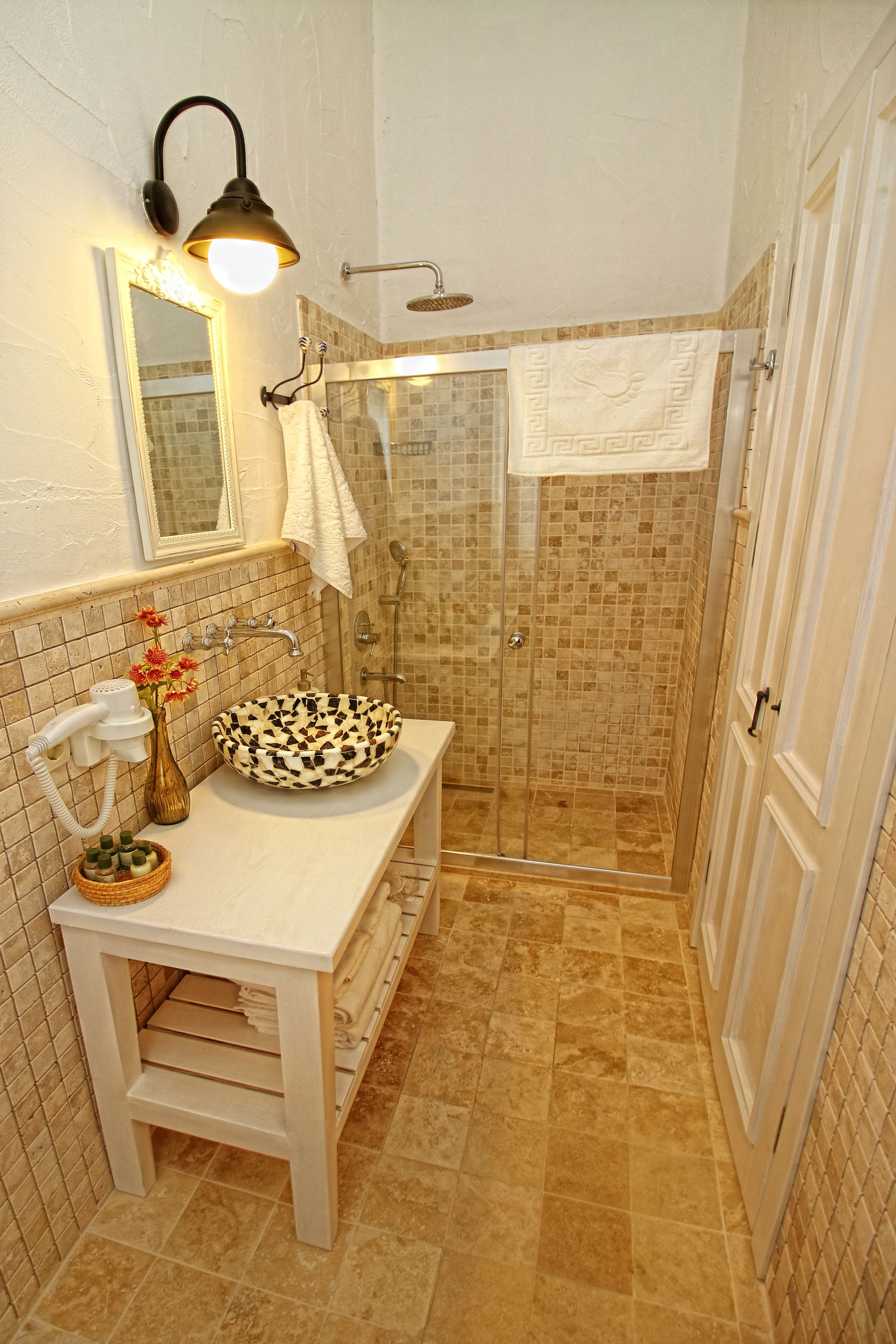 superior double room | bathroom | shower, rainfall showerhead, free toiletries, hair dryer