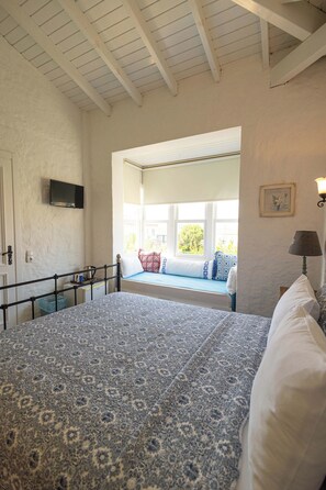 Chambre supérieure double | Literie de qualité, minibar, système d’insonorisation