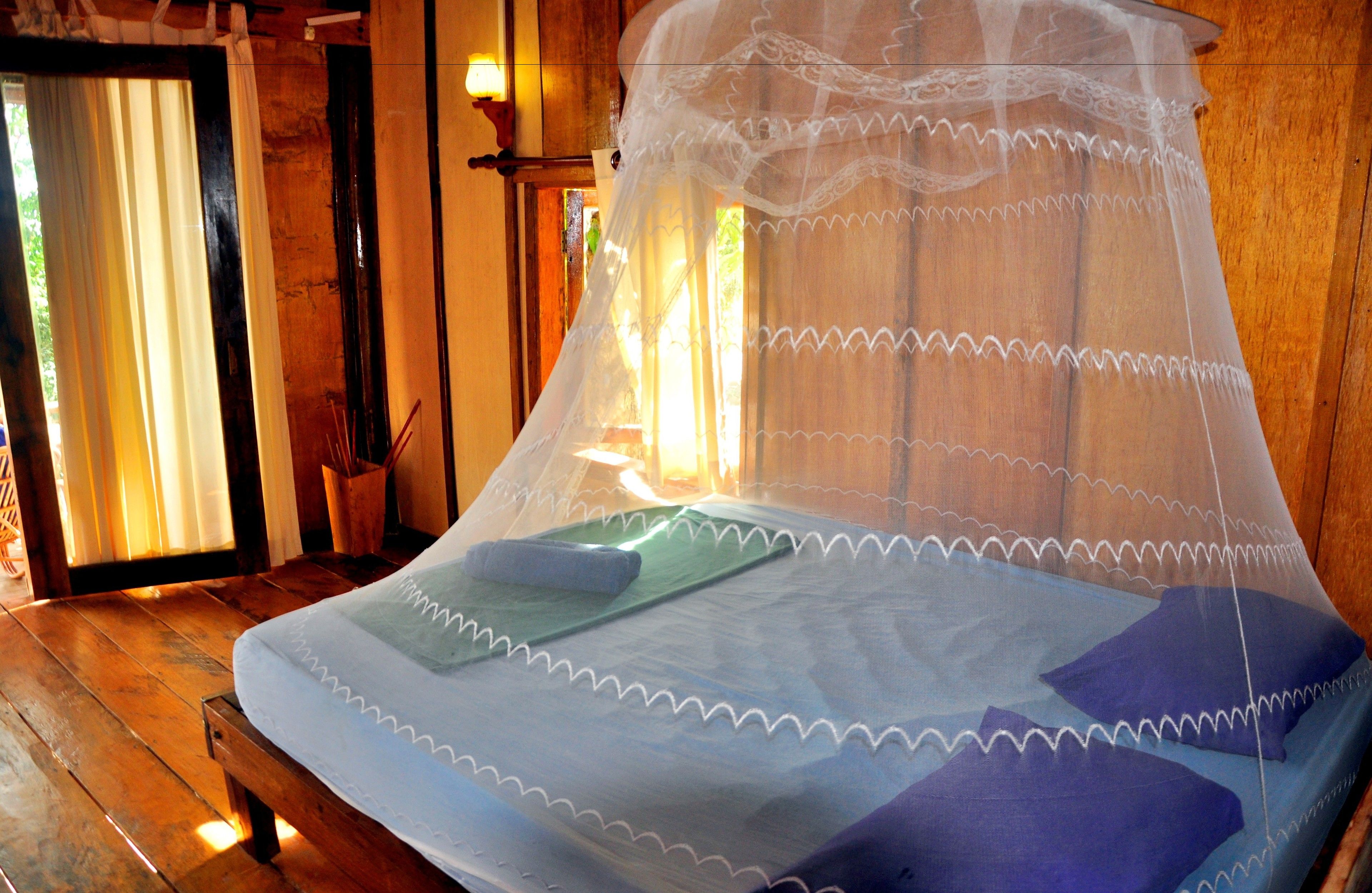 double sea view bungalow | in-room safe, desk, free wifi, bed sheets