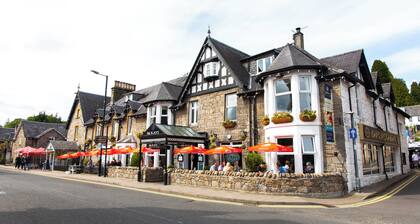 McKays Hotel Bar & Restaurant