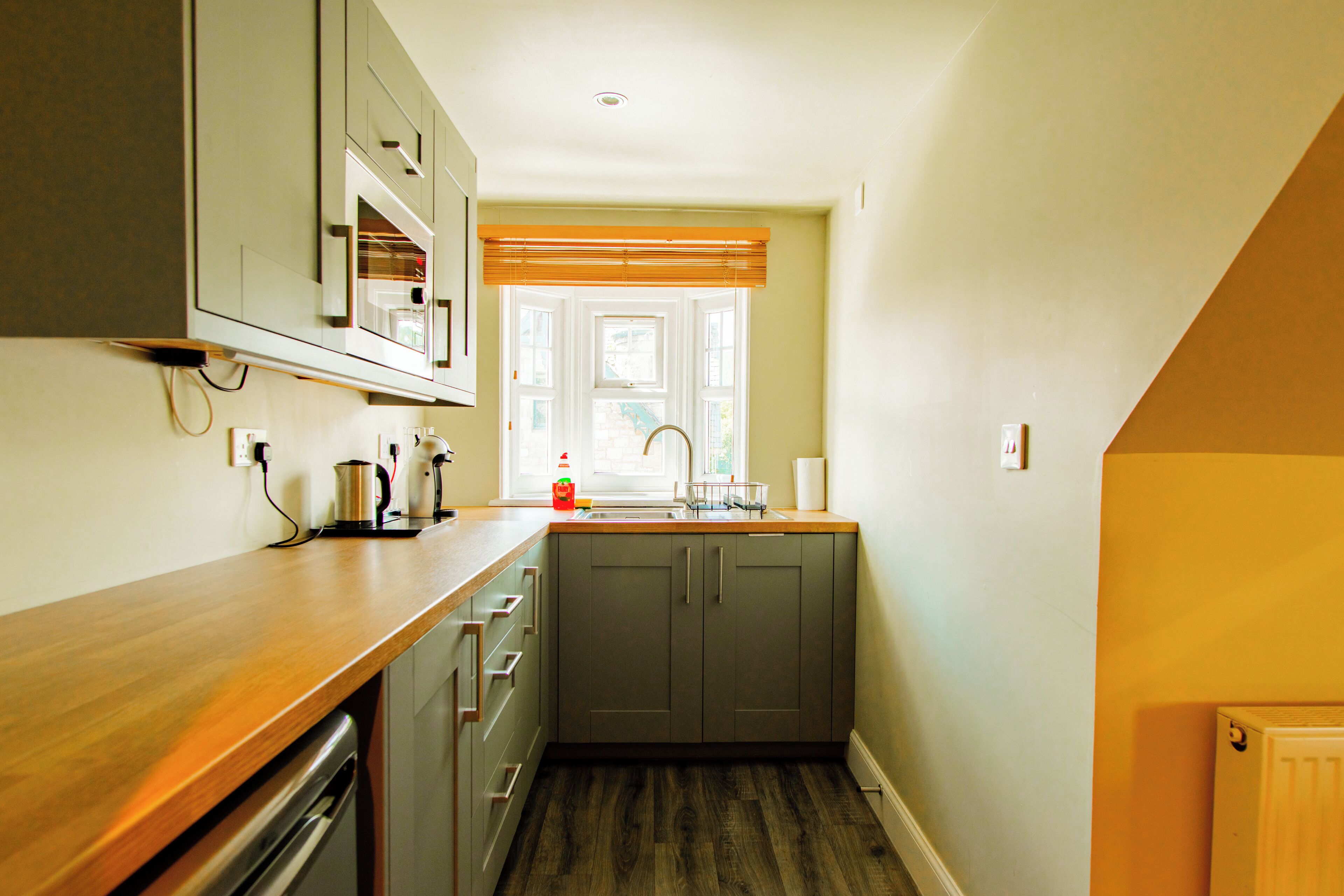 suite | private kitchen | electric kettle