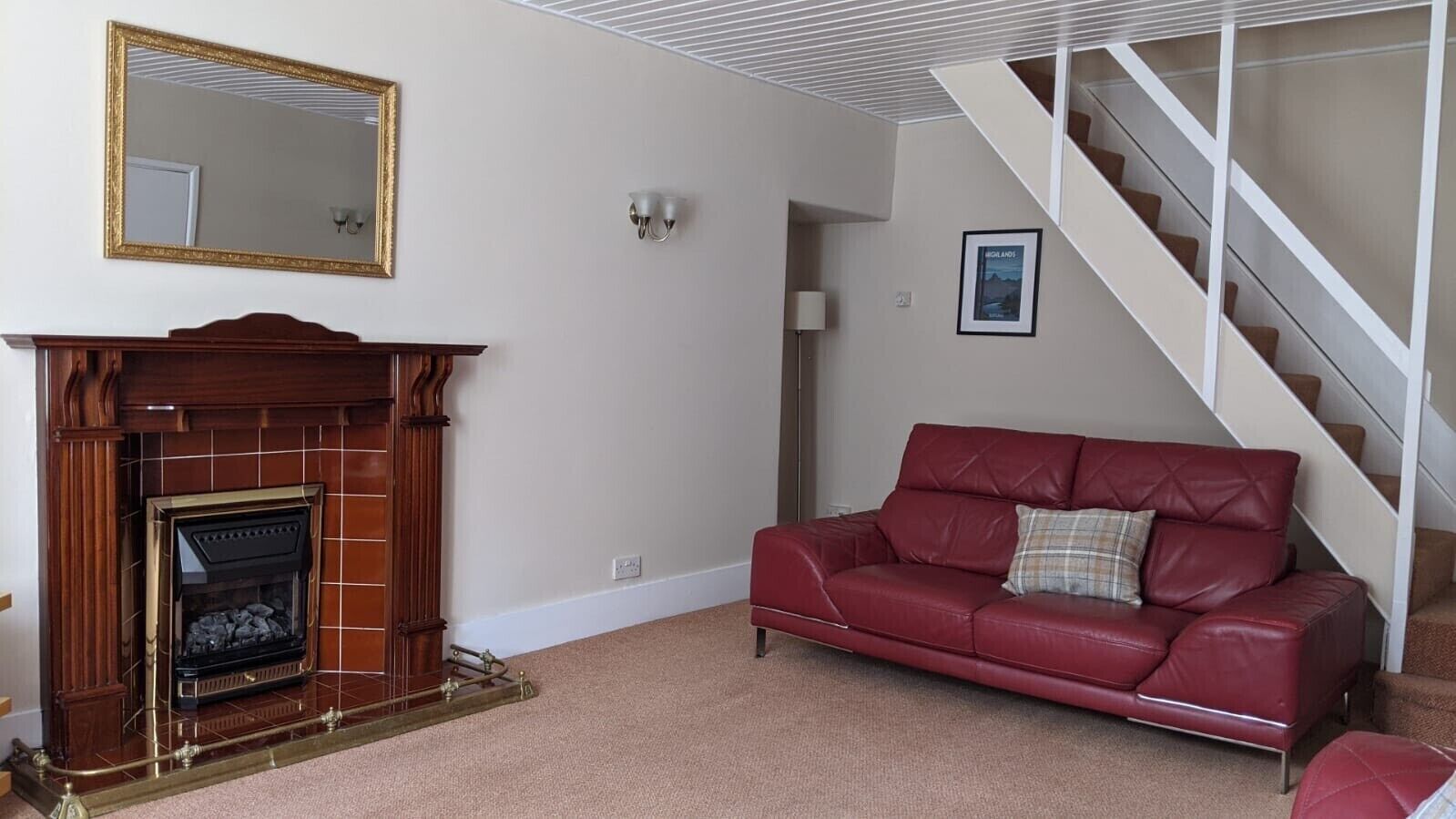 standard cottage | living area | tv