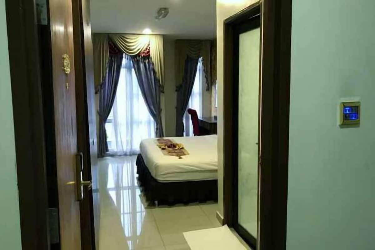 1 bedroom, desk, iron/ironing board, free WiFi