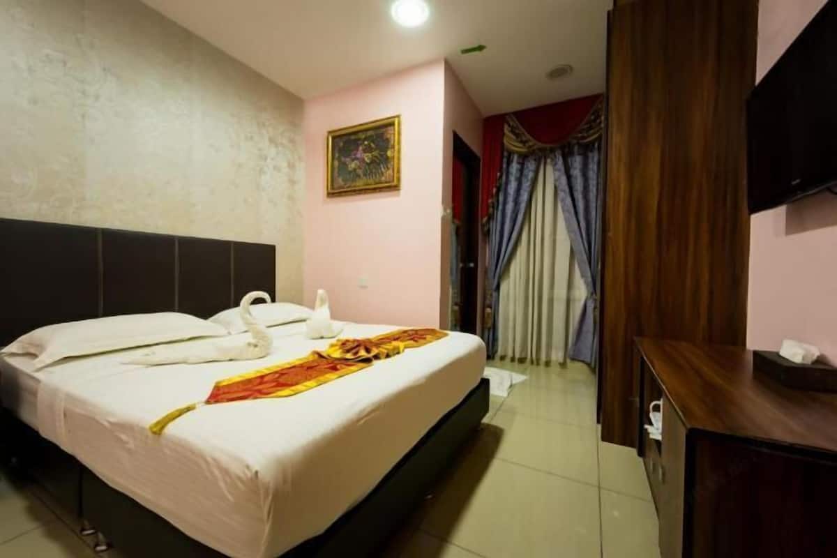 1 bedroom, desk, iron/ironing board, free WiFi