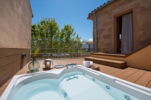 Comfort Double or Twin Room (Splendit, 2 Adults) | Individually decorated, individually furnished, desk, laptop workspace - Hotel Central Maria (Maria de la Salut)