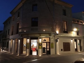 Exterior - Hotel Central Maria (Maria de la Salut)