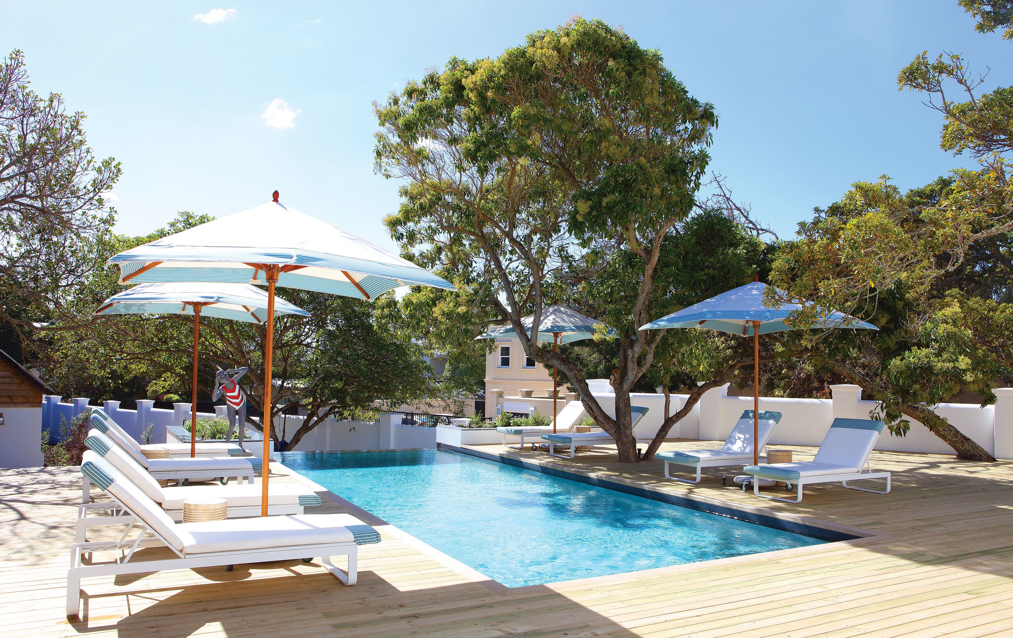 outdoor pool, pool loungers