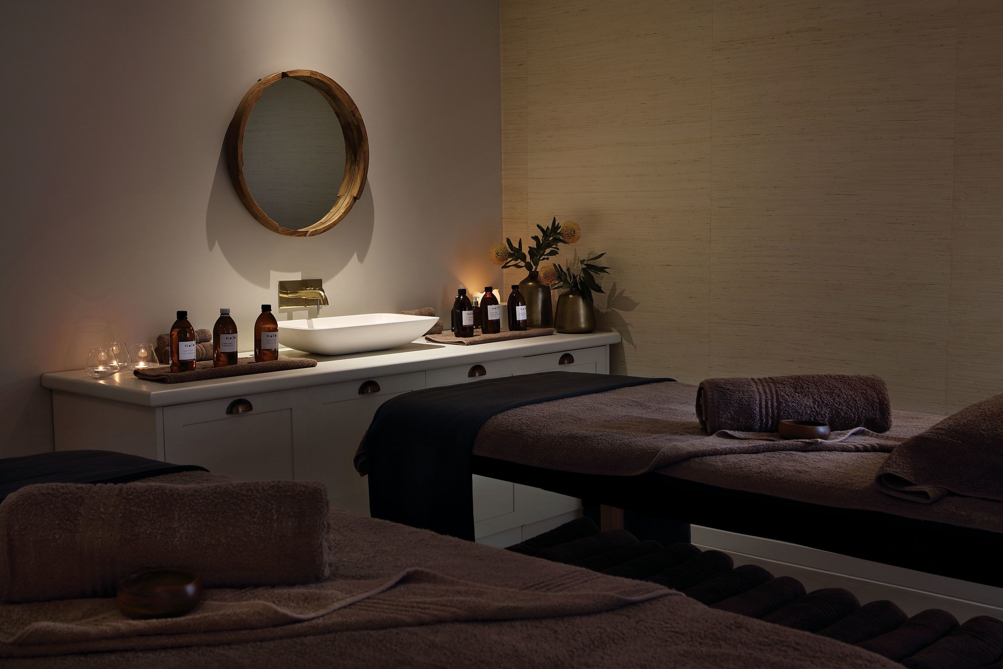 couples treatment room(s), sauna, steam room, hot stone massages