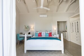 Lyxsvit - trädgård | 1 sovrum, minibar och värdeförvaringsskåp på rummet