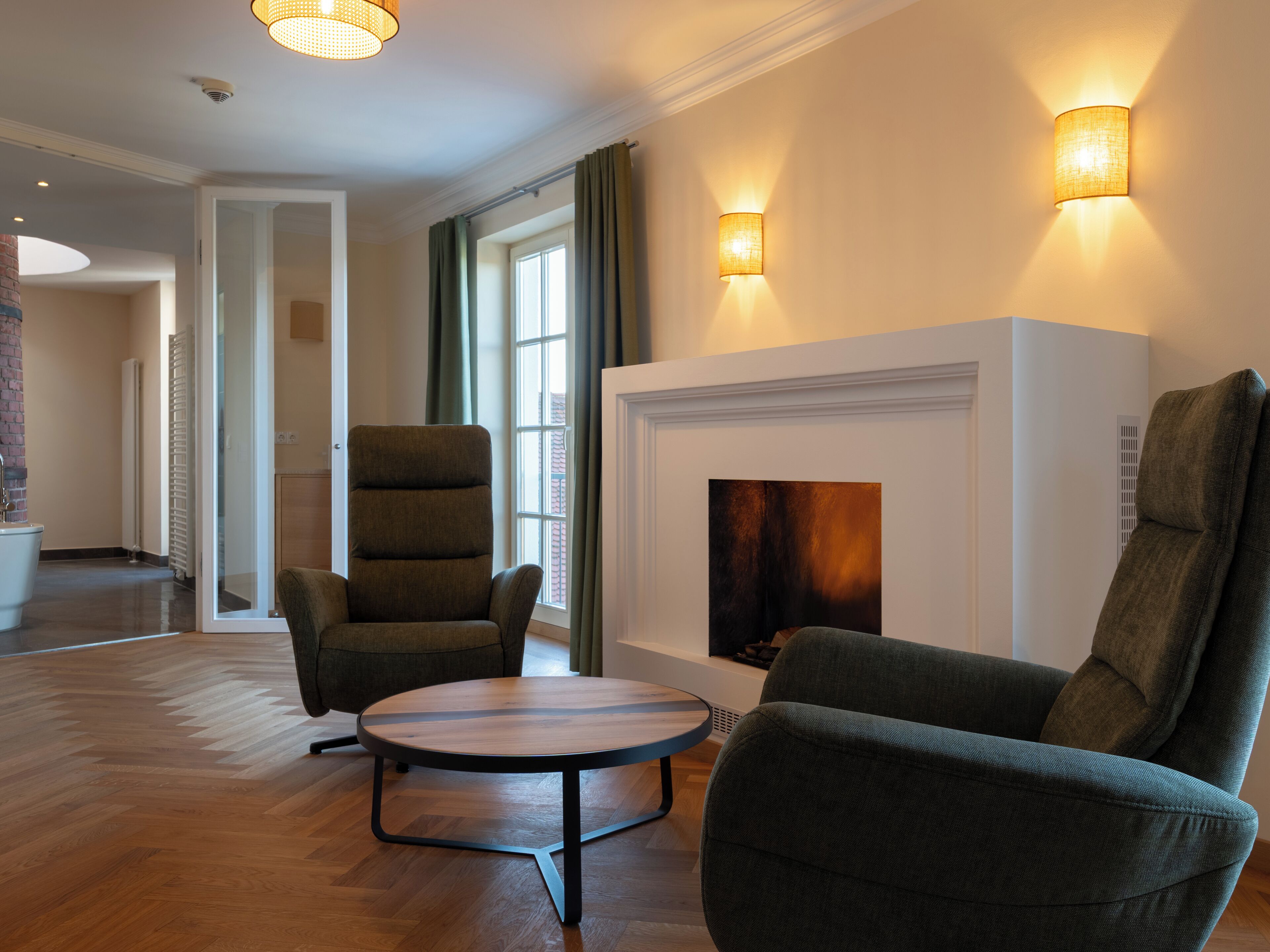 Studio Suite, Pets Not Allowed | Living area | 50-inch Smart TV with satellite channels