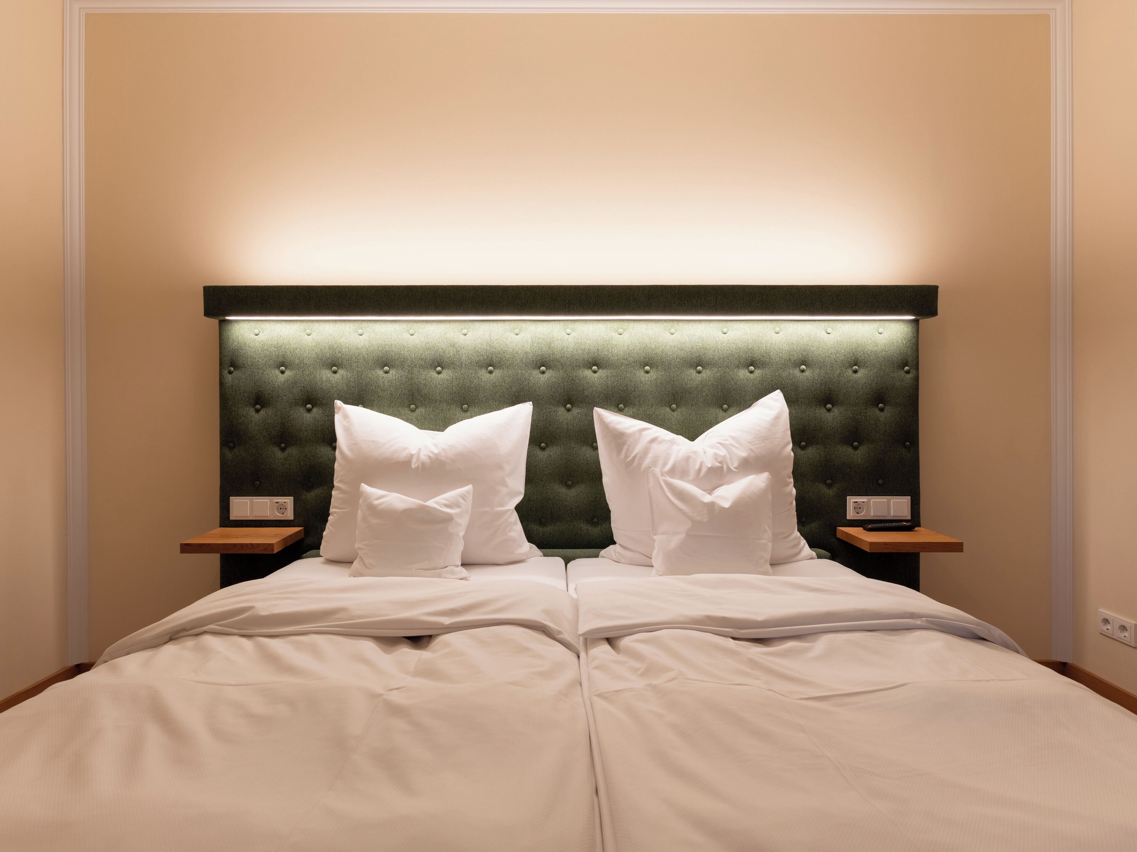 Familie tweepersoonskamer, 1 kingsize bed met slaapbank, huisdieren niet toegestaan | 1 slaapkamer, hypoallergeen beddengoed, een kluis op de kamer