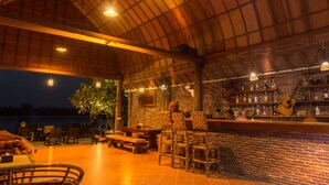 Lounge - Bamboo Bungalow (Kampot)
