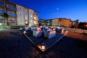 Front of property - Sunset Apartments (Vir)