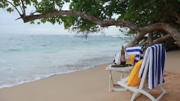 Beach nearby, white sand, free beach shuttle