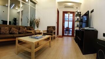 Concierge desk