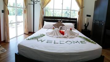 In-room safe, soundproofing, rollaway beds, free WiFi