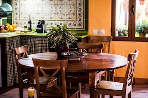Cottage | Phòng ăn