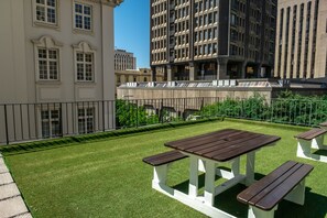 Rooftop terrace - 106 on Adderley Accommodation (Cape Town)