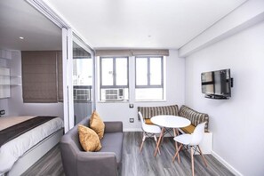 Televisión de pantalla plana