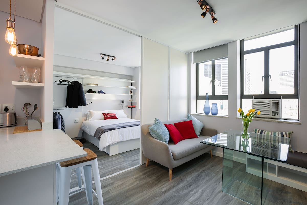 Wi-Fi gratuit, décoration personnalisée, ameublement personnalisé