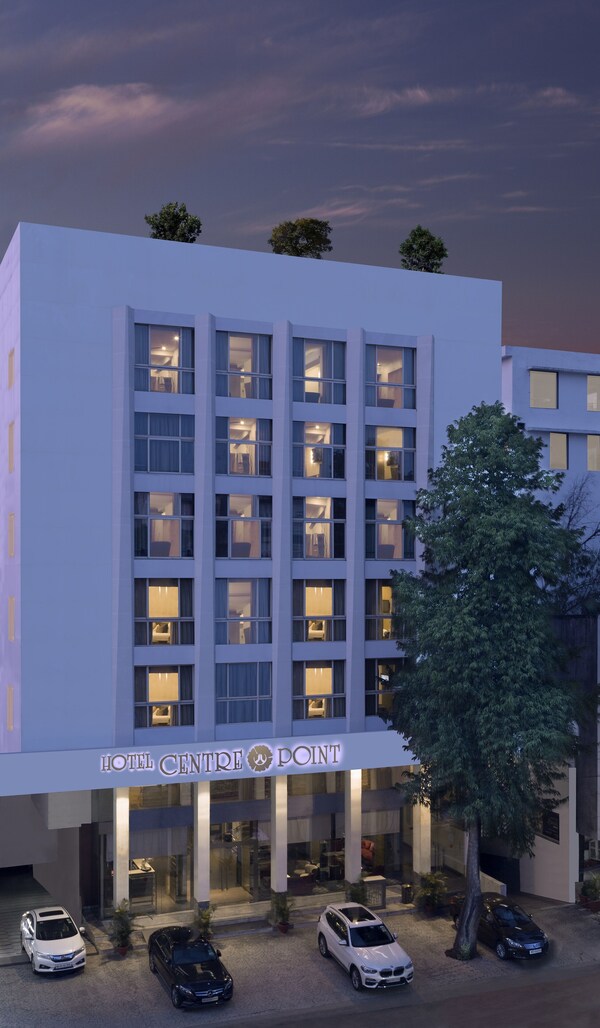 Hotel Centre Point - Nagpur