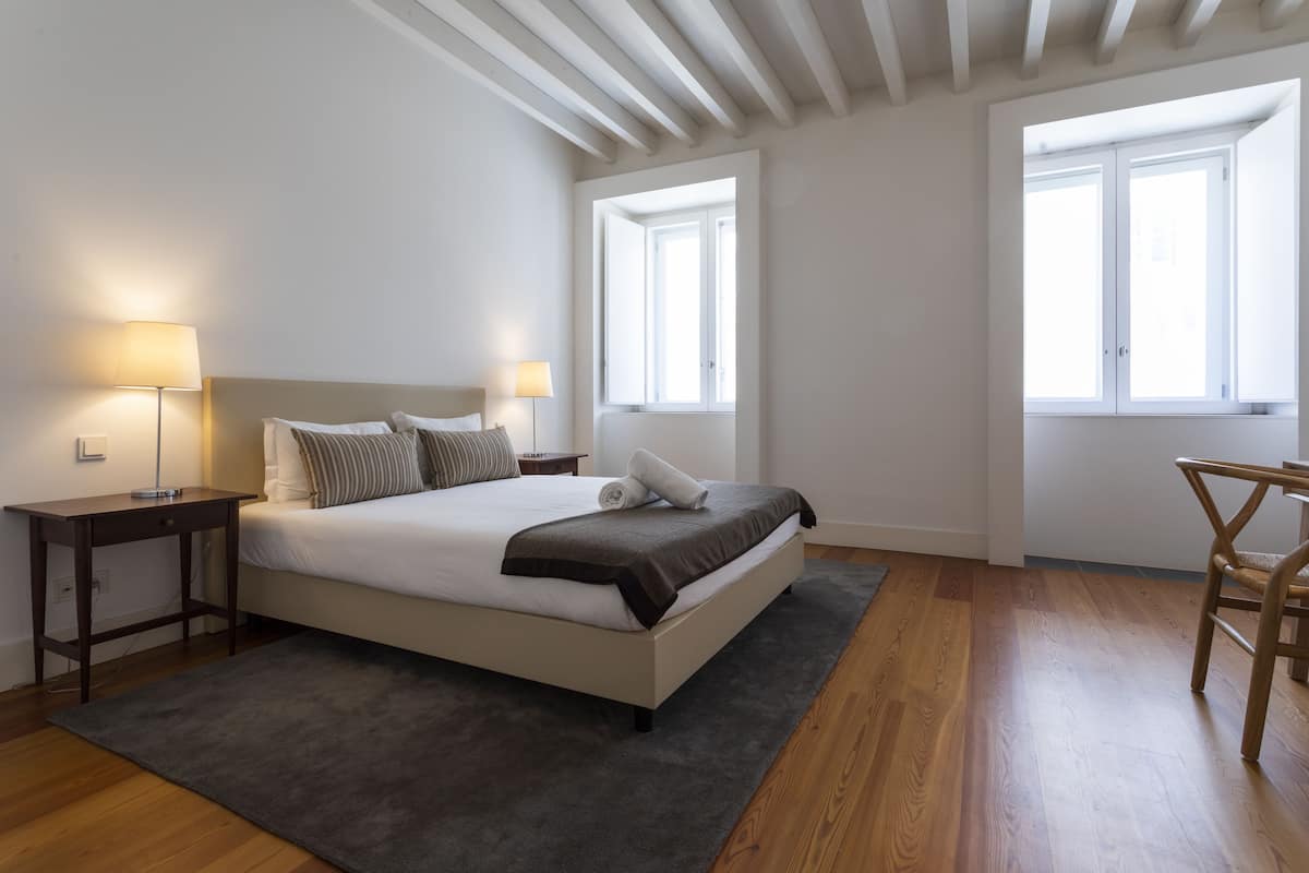 Apartment, 2 Bedrooms | Soundproofing, iron/ironing board, cots/infant beds, free WiFi